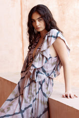 Mes Demoiselles Orma dress, seated three-quarter view