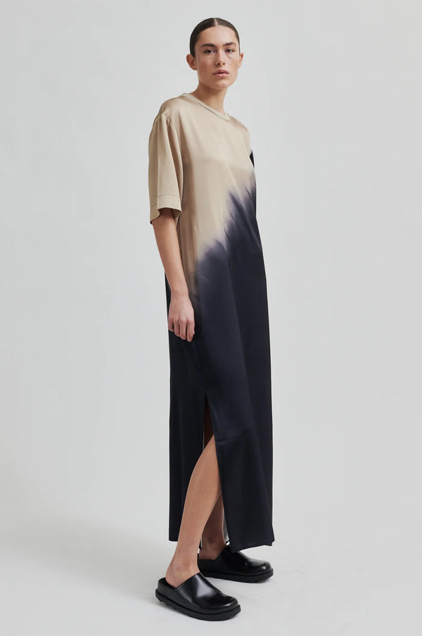 Second Female, Cuba Dress