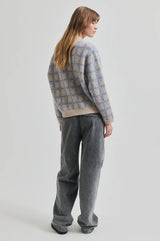 Second Female Luganao check knit.Marina