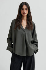 Second Female Timeline V Neck blouse,beluga