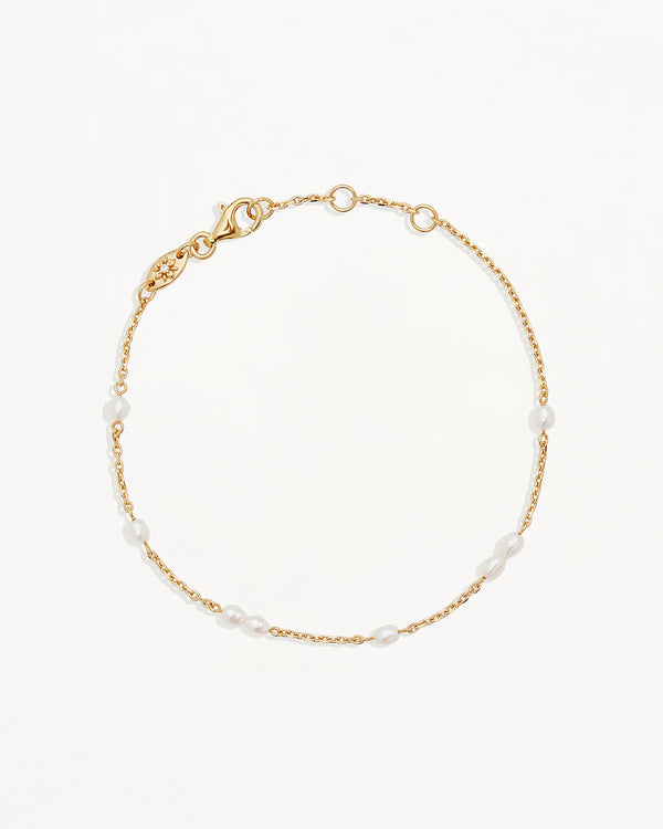 By Charlotte, Gold Serene Dreams Pearl Bracelet