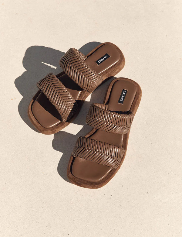LA TRIBE Double Strap Braided Slide - Walnut