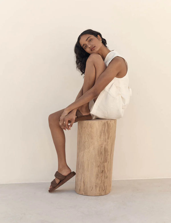 LA TRIBE Double Strap Braided Slide - Walnut