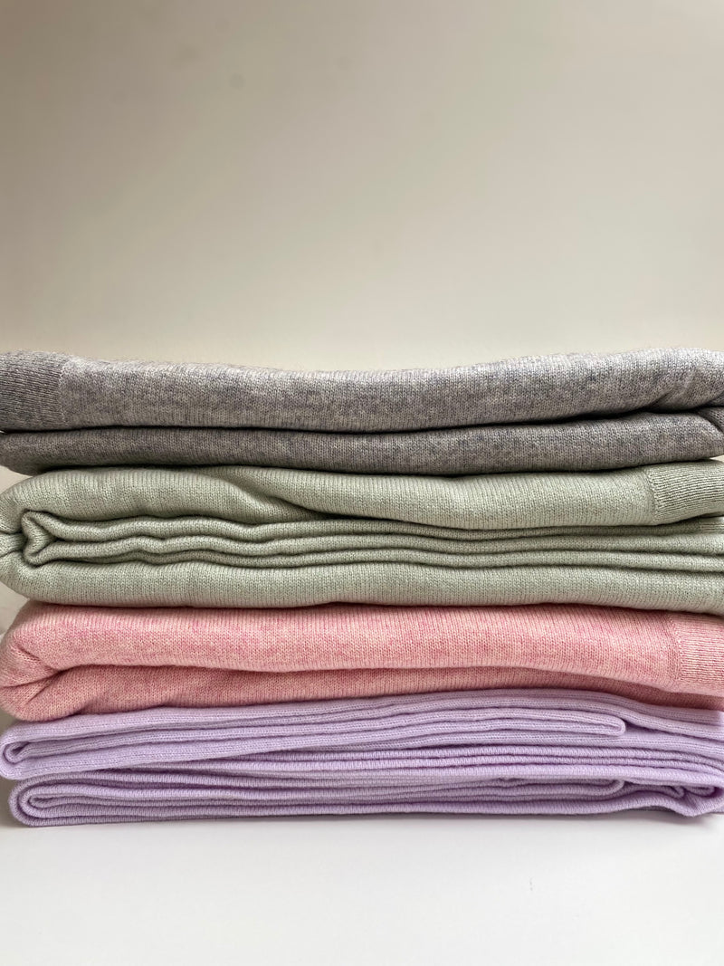 Amelie & Franks, Cashmere Throw - Blush